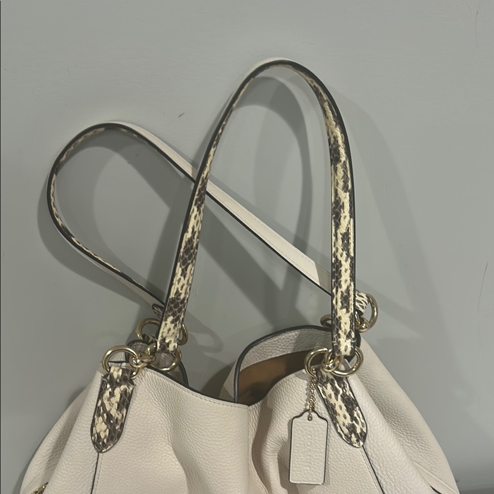 Coach Cream Shoulder Bag with Textured Leather and Metallic Handles - Picture 6 of 8